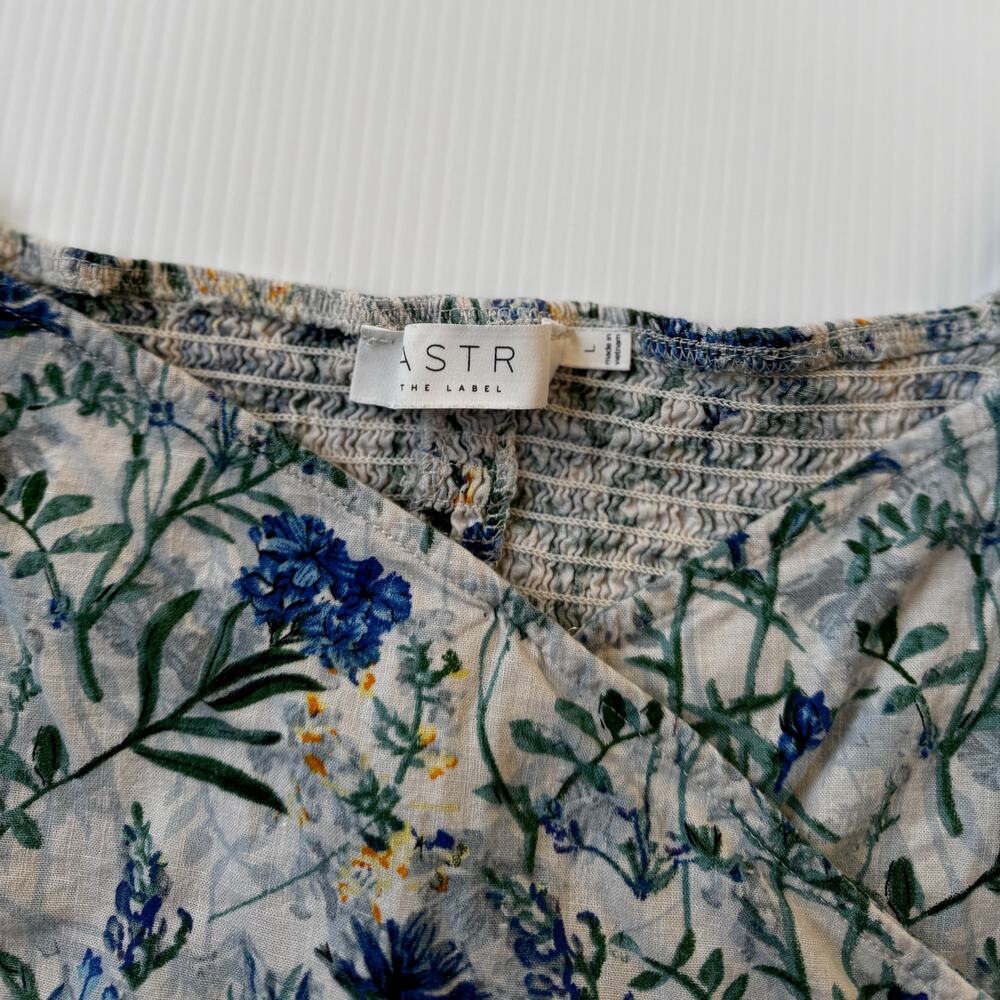 ASTR Surplice Floral Linen Crop Top Crinkle Cottagecore Coquette Prarie Sz Large - Picture 8 of 9